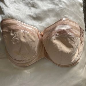 Womens strapless bra